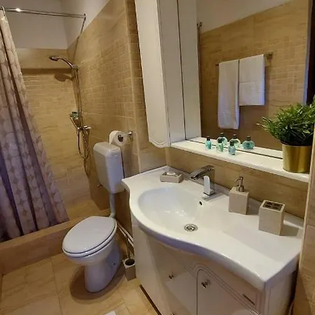 Ambiennt 4* Бухарест