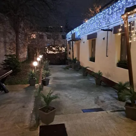 Ambiennt Πανσιόν Βουκουρέστι